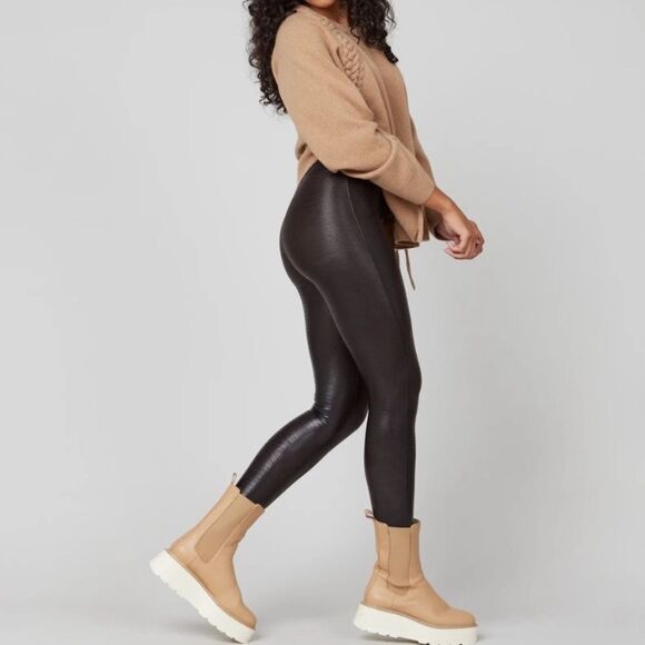 Ladies Spanx Faux Leather Croc Shine High Rise Leggings in Brown Size Small - Picture 1 of 7